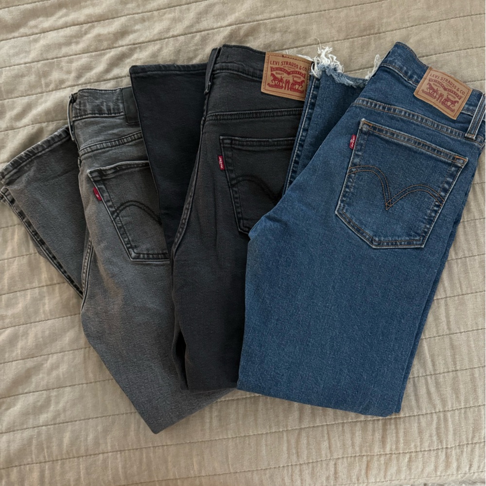Levi’s “wedgie” bundle